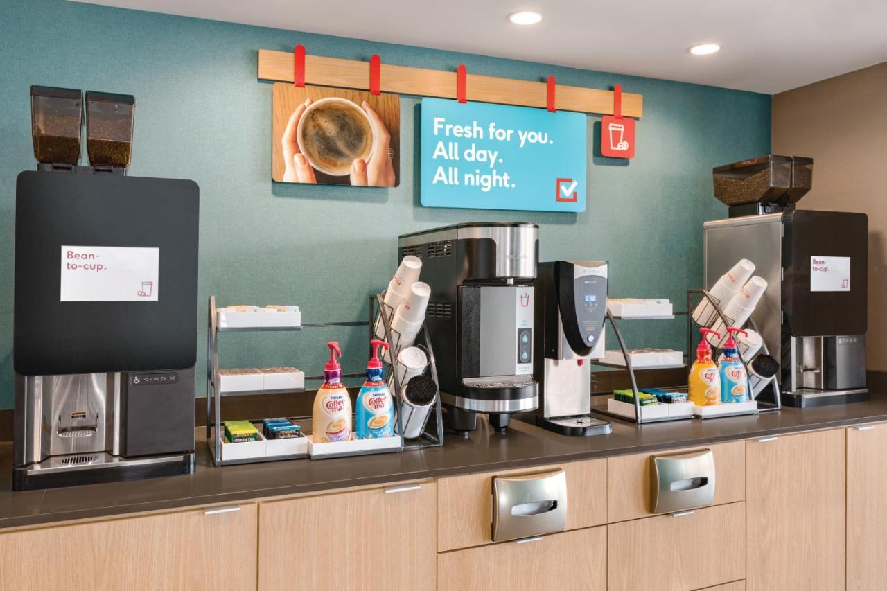 Avid Hotel - Toronto - Vaughan Southwest By Ihg Exteriör bild